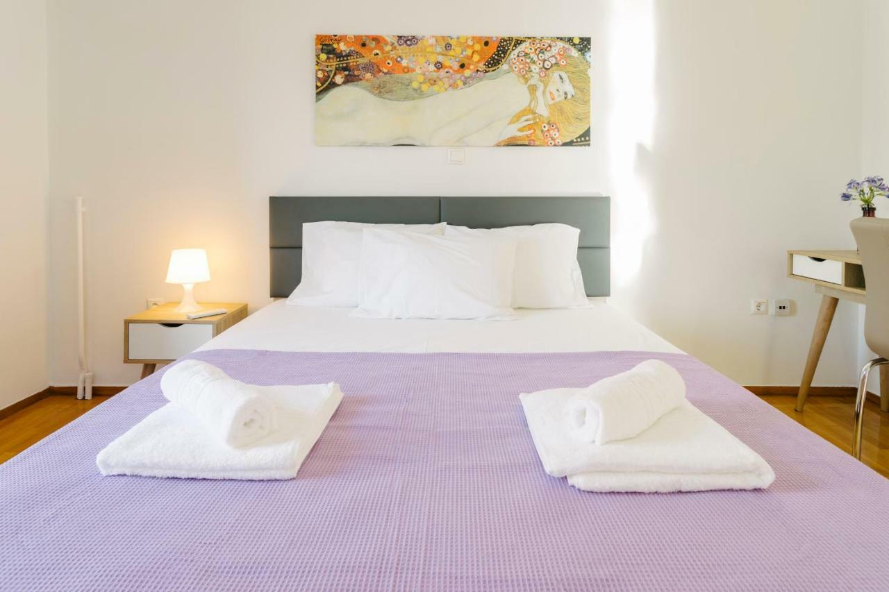 Bright 2 Bedrooms Apt. In The Heart Of Athens W Stunning Views To Acropolis المظهر الخارجي الصورة